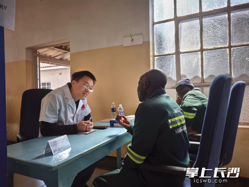 杨钊快速解除患者急症痛苦，守住基层外科救治底线。