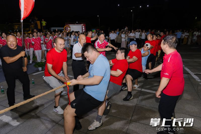 “绳聚永新”群众拔河主题活动现场。长沙晚报通讯员 陈淑敏 供图