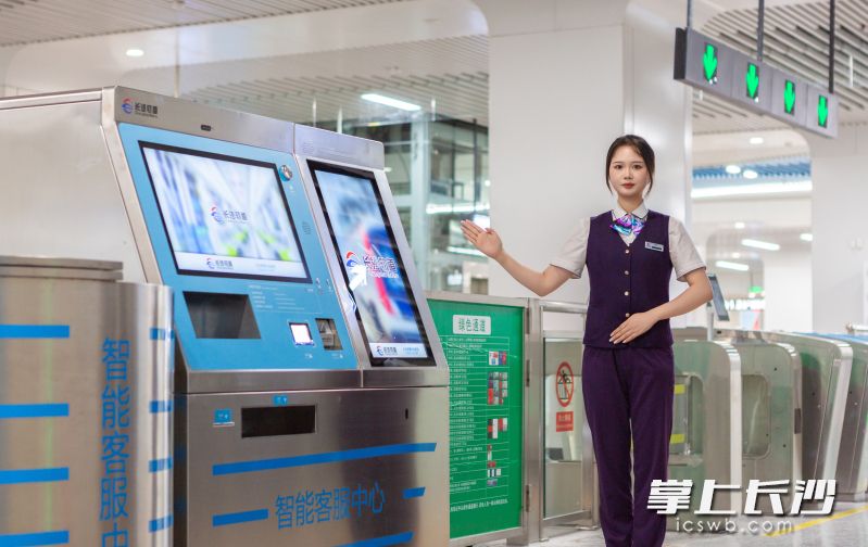 全线落实普惠乘车政策。