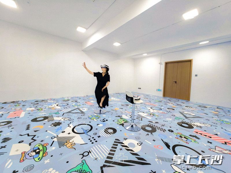 VR光影体验。 均为星沙时报记者章帝摄