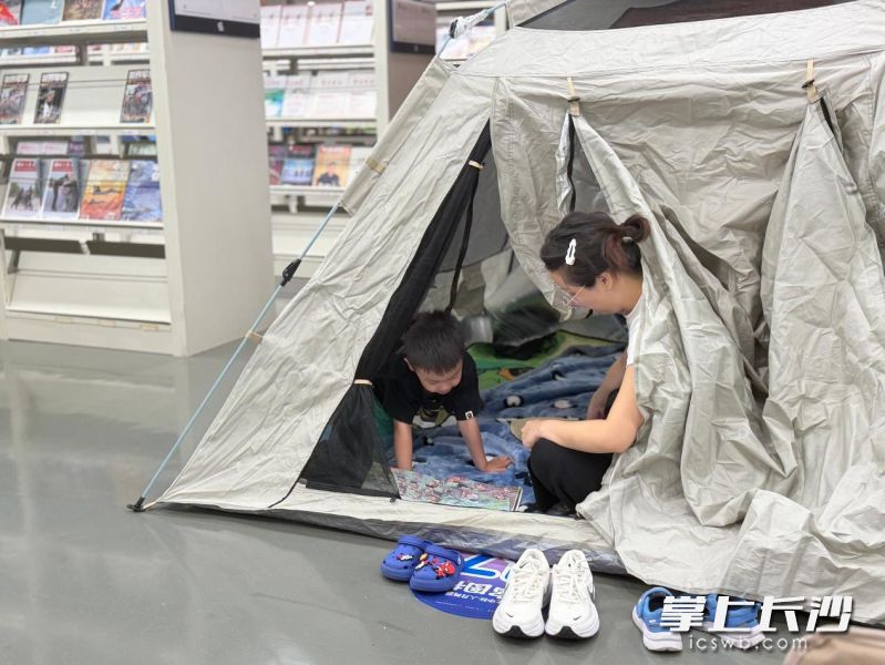 夜宿现场 均为长图供图