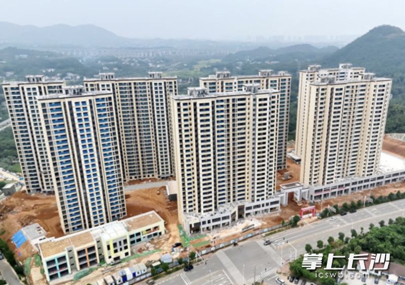 10月5日，白马家园保障房项目依然在全力推进建设进度。通讯员 曾敏 供图