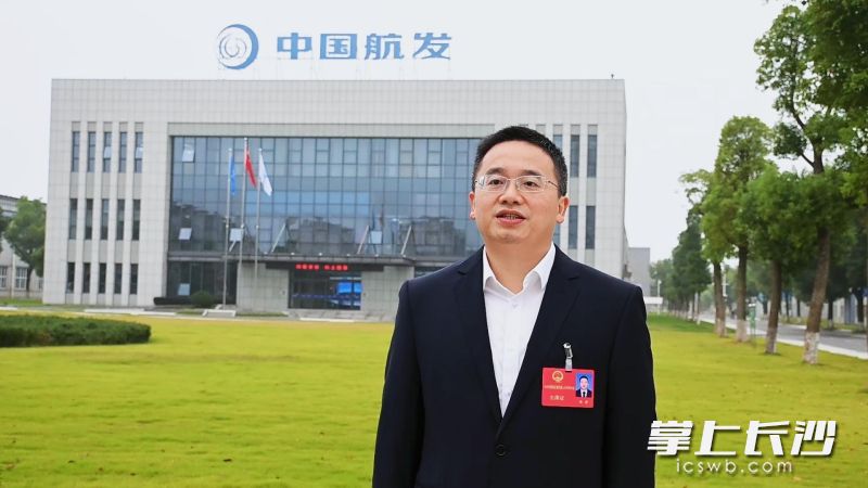 望城区人大代表、中国航发中传机械有限公司副总经理黄亲。长沙晚报全媒体记者 邓艳红 摄