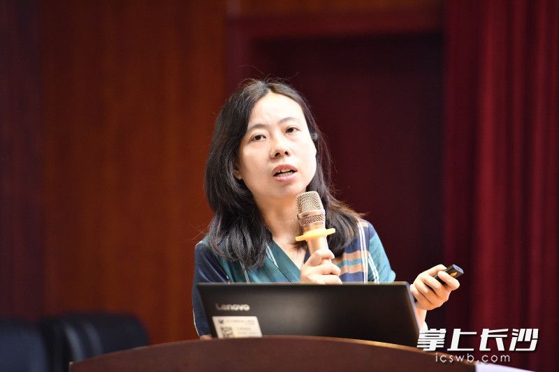 西北工业大学湖南招生组组长戚茜老师。