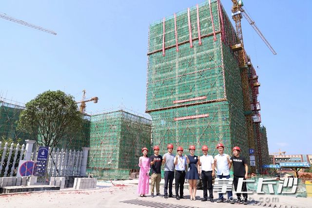 7月29日，三诺生物智慧健康项目封顶。通讯员 余乐乐