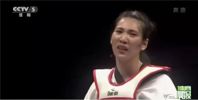 赛场上的郑姝音