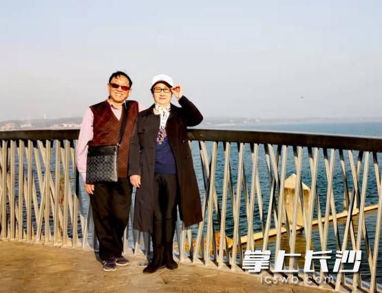 邹昆山与方展开相遇。