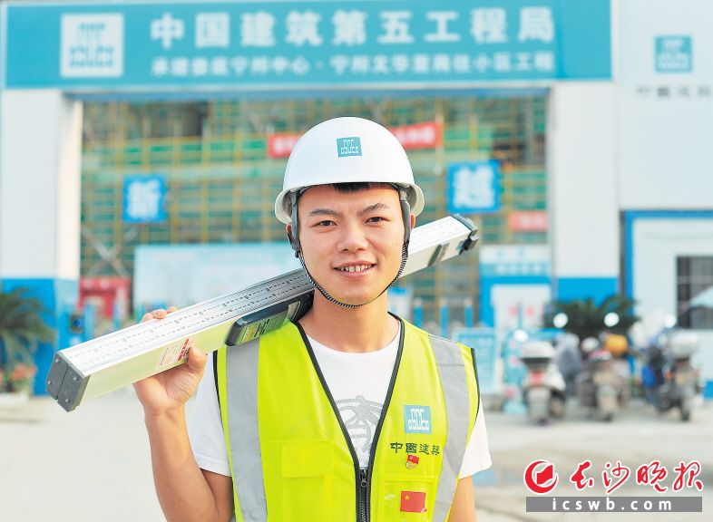 全国人大代表邹彬。长沙晚报全媒体记者 陈焕明　　通讯员 王佳宇 摄影报道