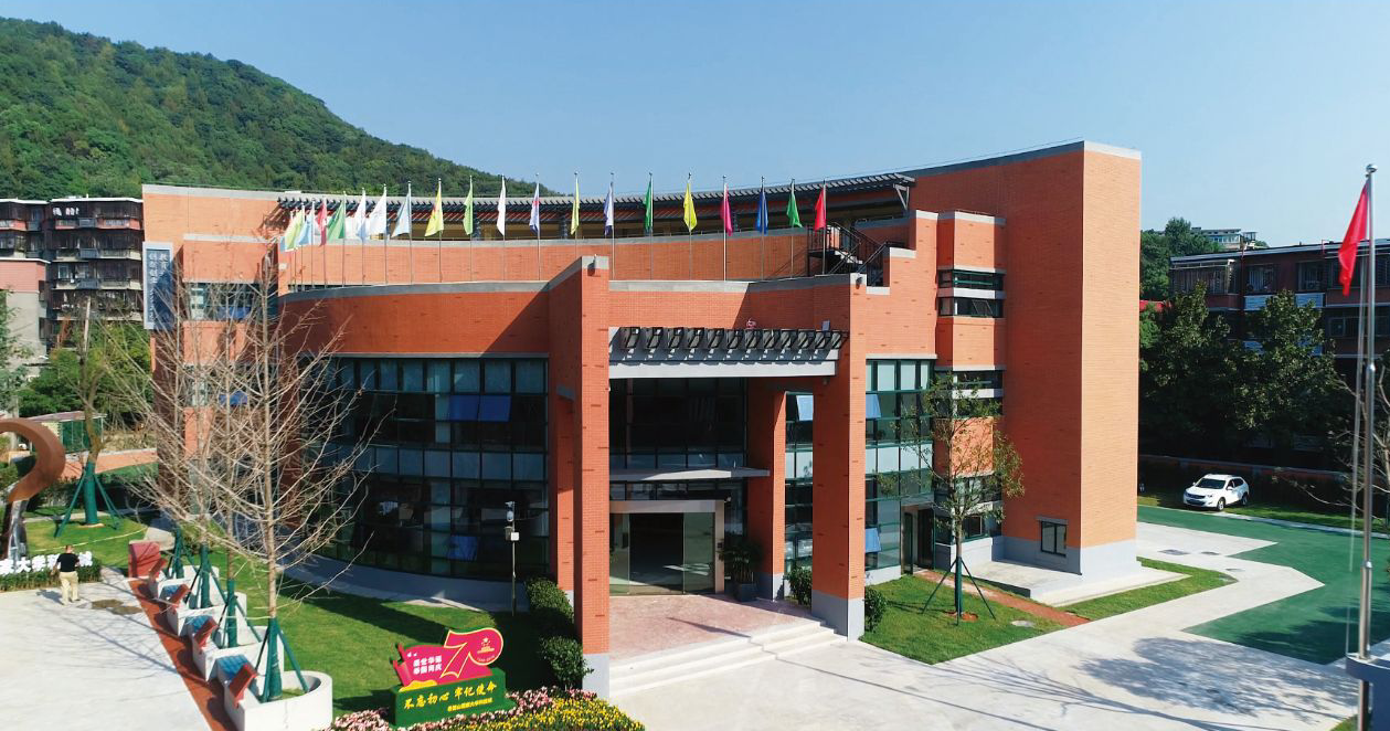 岳麓山大学科技城管委会。