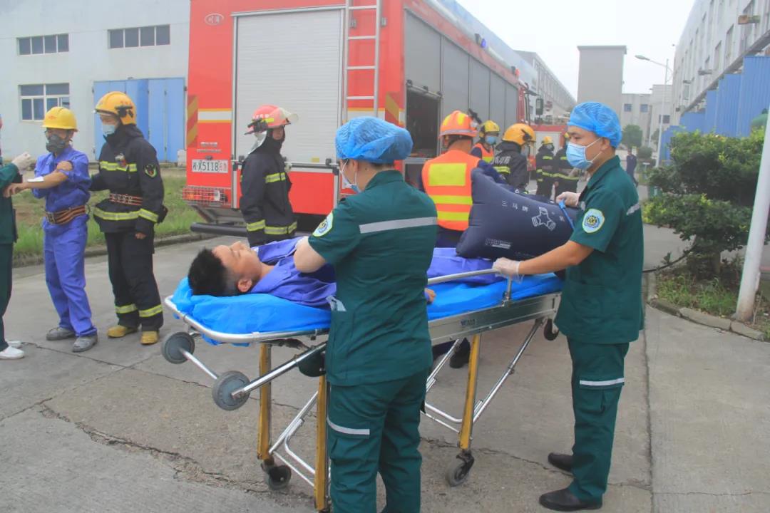 危险化学品重大危险源企业（铝粉）爆炸事故应急救援演练现场