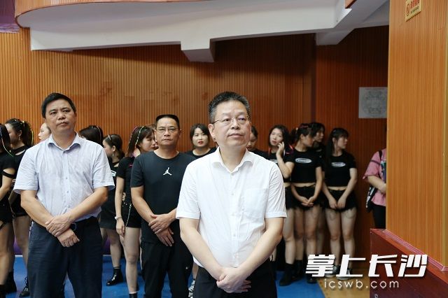 长沙高新区党工委委员、总工会主席杨金林参加活动。范龙贵 摄