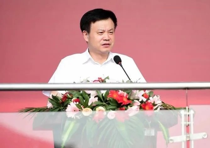 湖南师范大学附属中学校长谢永红