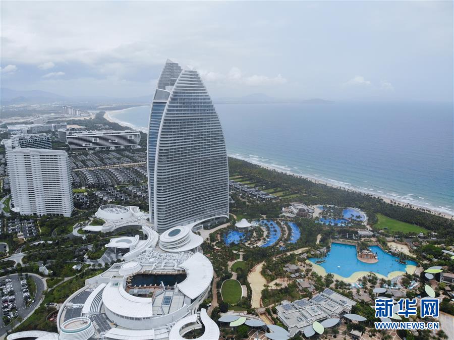 这是海南三亚亚特兰蒂斯度假区（4月4日摄，无人机照片）。新华社记者 张丽芸 摄