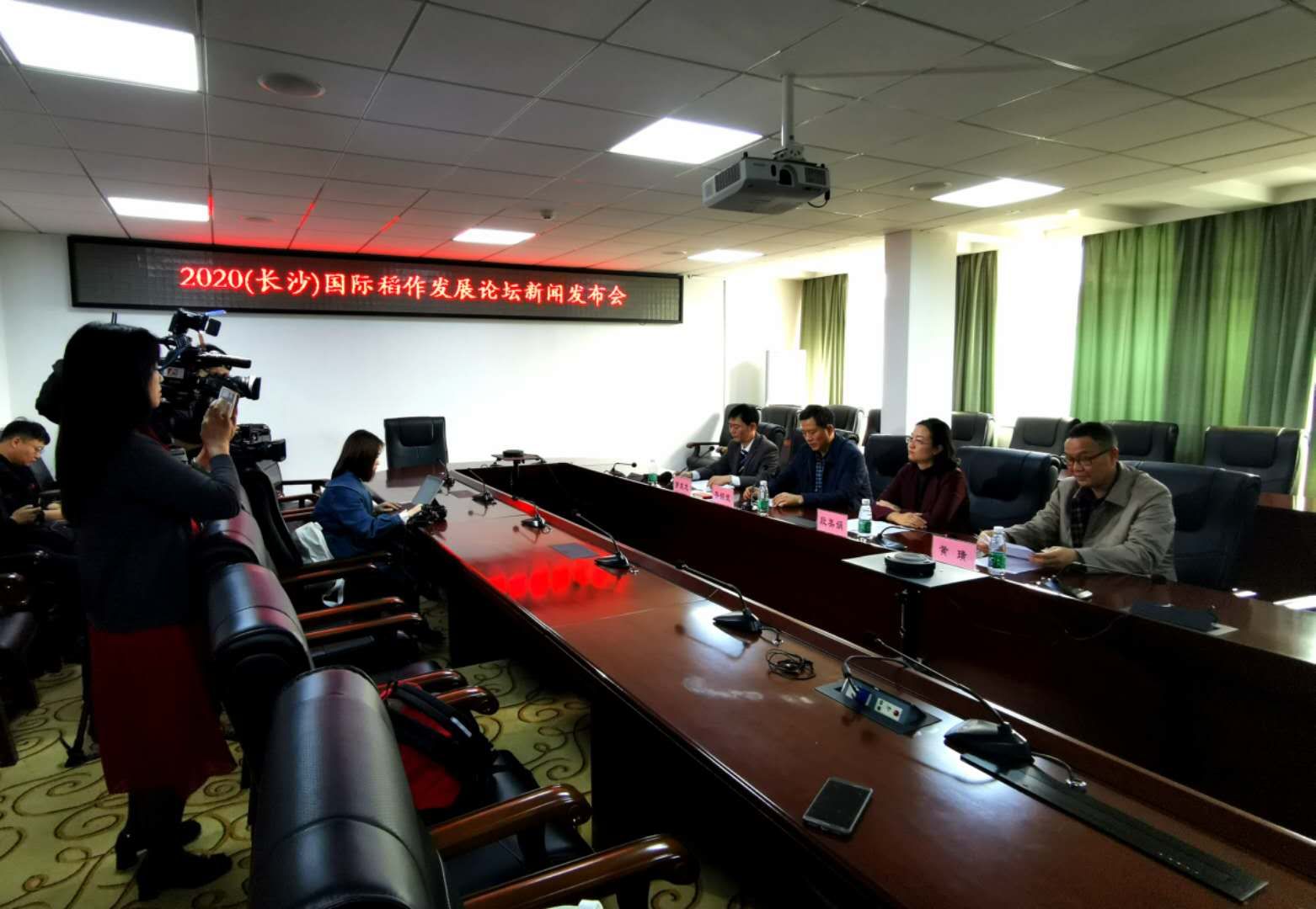 发布会现场。长沙晚报全媒体记者 吴颖姝 摄