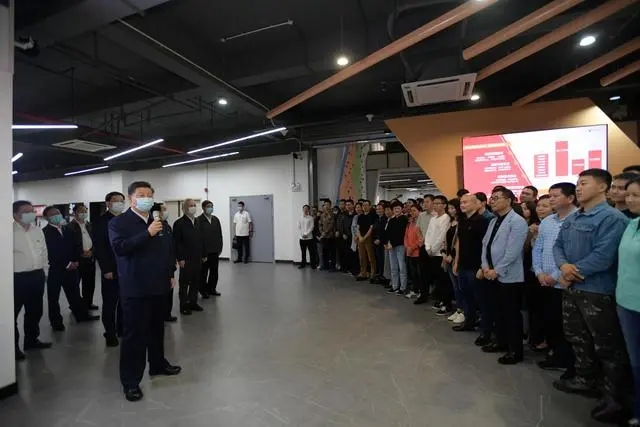 2020年9月17日习近平总书记来到马栏山视频文创产业园考察当地发展文化产业情况