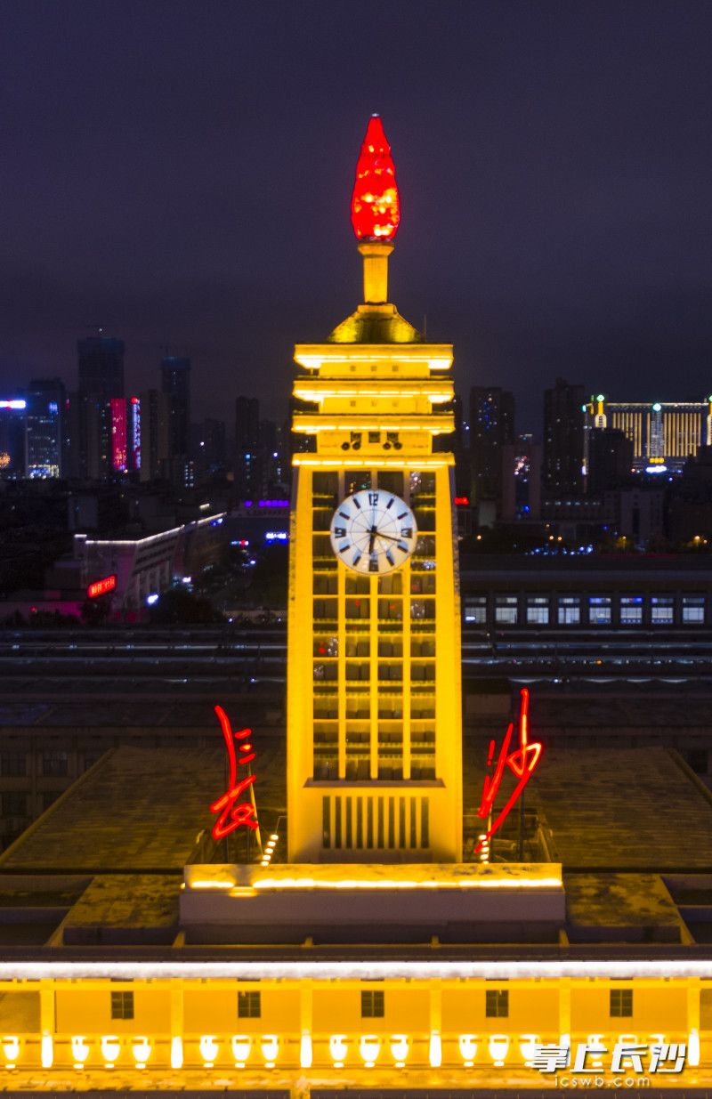 新妆完毕的长沙火车站(11月25日拍摄)邹麟 摄 新妆完毕的长沙火车站(11月25日拍摄)邹麟 摄