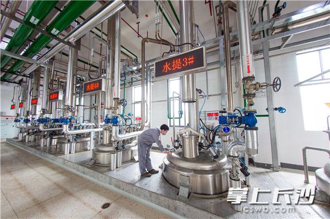 天地恒一智慧工厂建设项目位于浏阳经开区（高新区），总投资5.1亿元。项目建成投产后，预计新增年销售额39亿元，可新增税收4000万元，带动就业100人。张迪 摄