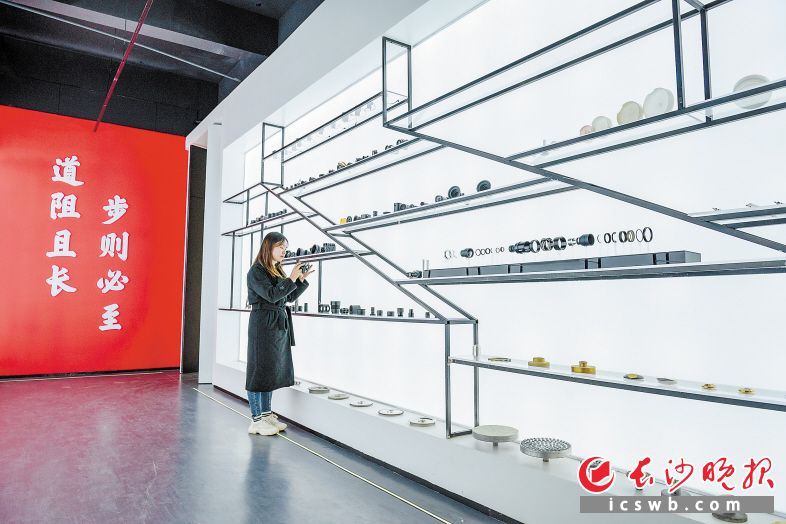 “道阻且长，步则必至。”这是长步道名称的初衷，也是企业在高质量发展征程中坚守的信念。