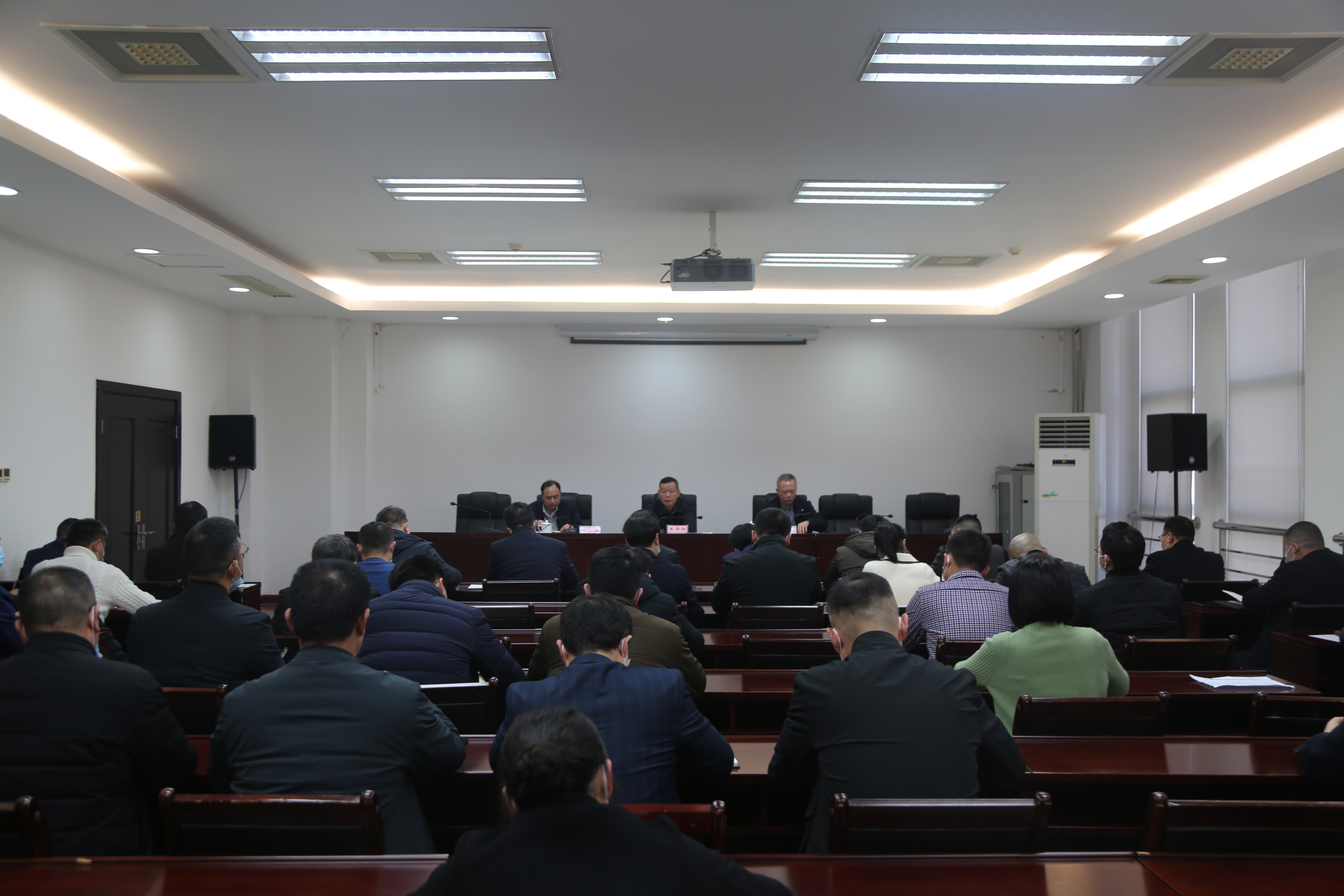 市住建局召开全市建筑工地安全生产防疫及物业小区防疫工作部署会议。长沙晚报通讯员 肖日凡 摄