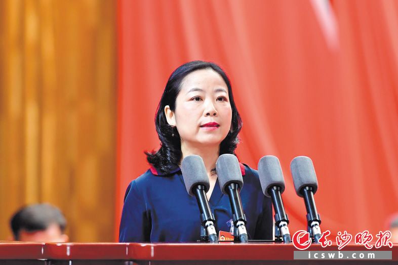 政协委员沈向昕