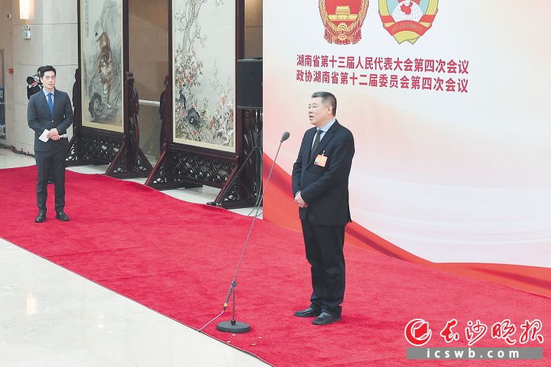 童旭东