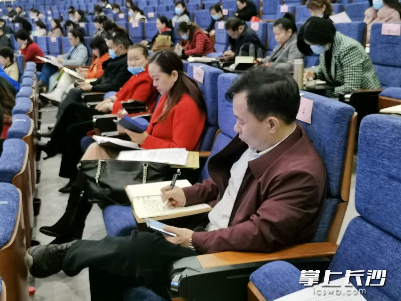 今年，开福区将完成清水塘北辰实验小学、师大附中植基中学、四方坪二小等8所新改扩建学校的建设交付。