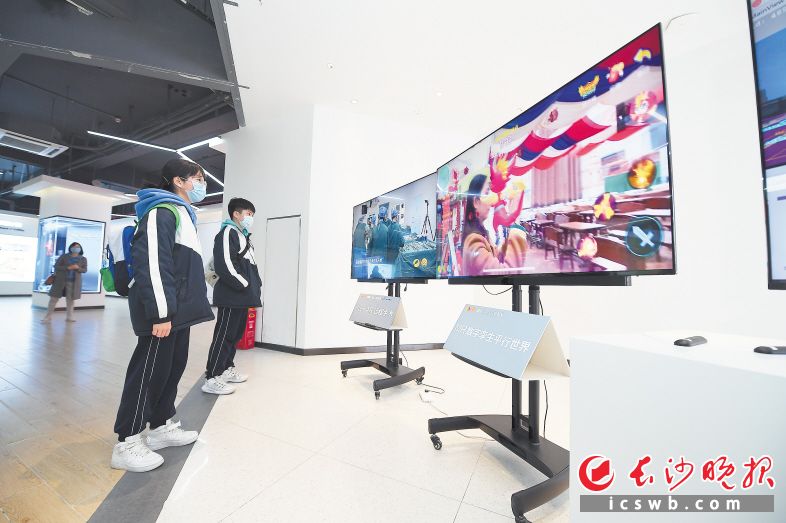 马栏山视频文创产业园今年将实现园区已投产产业项目5G、WIFI6、100G光纤网络全覆盖。 长沙晚报全媒体记者 黄启晴 摄