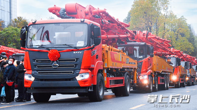 2月17日，三一集团首批600多台车辆同时发车，总价值超10亿元，为牛年写下红火的开篇。