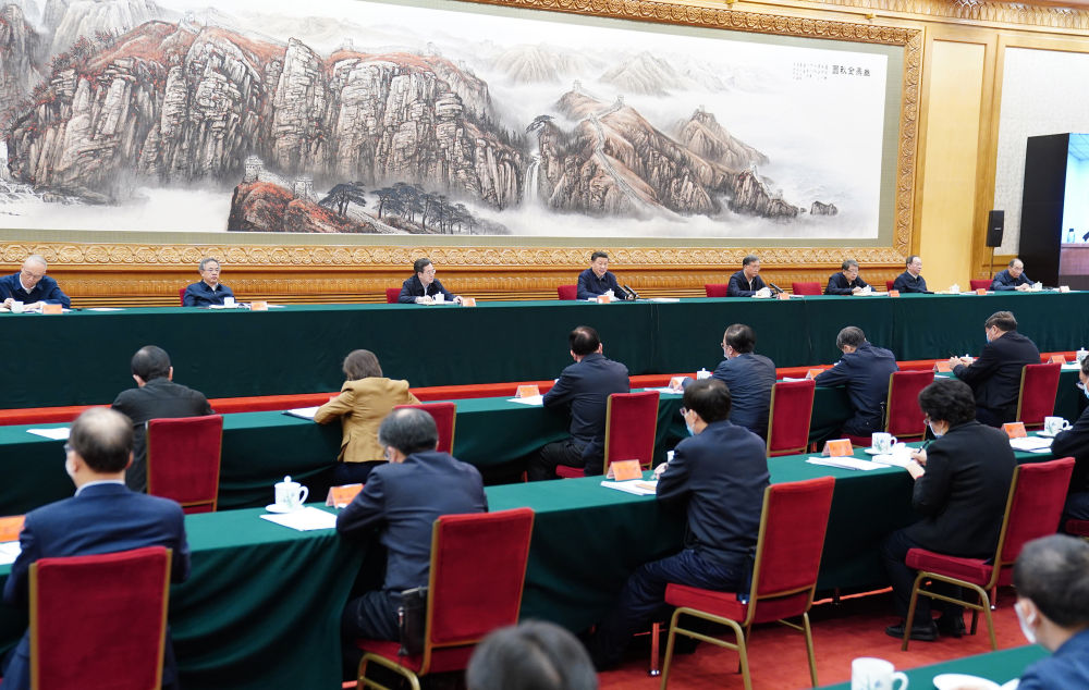 2020年3月6日，习近平总书记在北京出席决战决胜脱贫攻坚座谈会并发表重要讲话。新华社记者 鞠鹏 摄