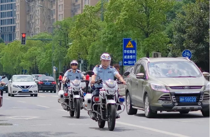 ▲长沙县建立了一支全天候执法、随叫随到、时刻为民不打烊的队伍。