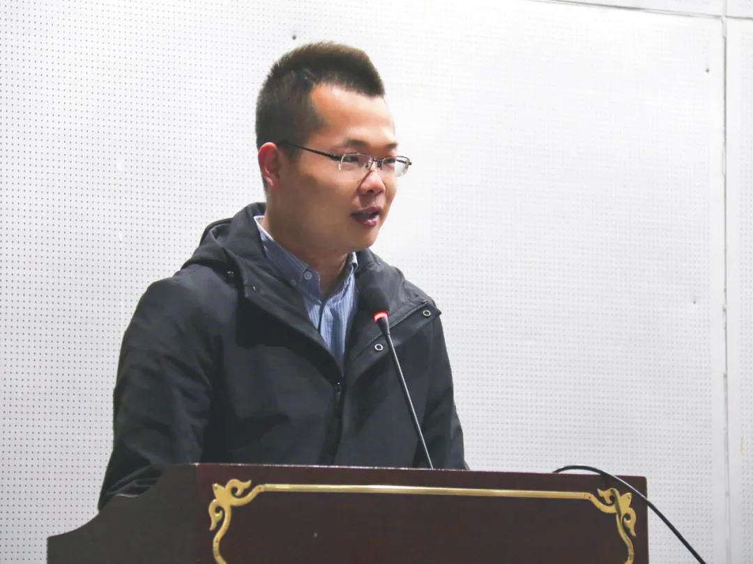 巷子口司法所陈颖在宁乡市司法行政工作会议上作先进典型发言