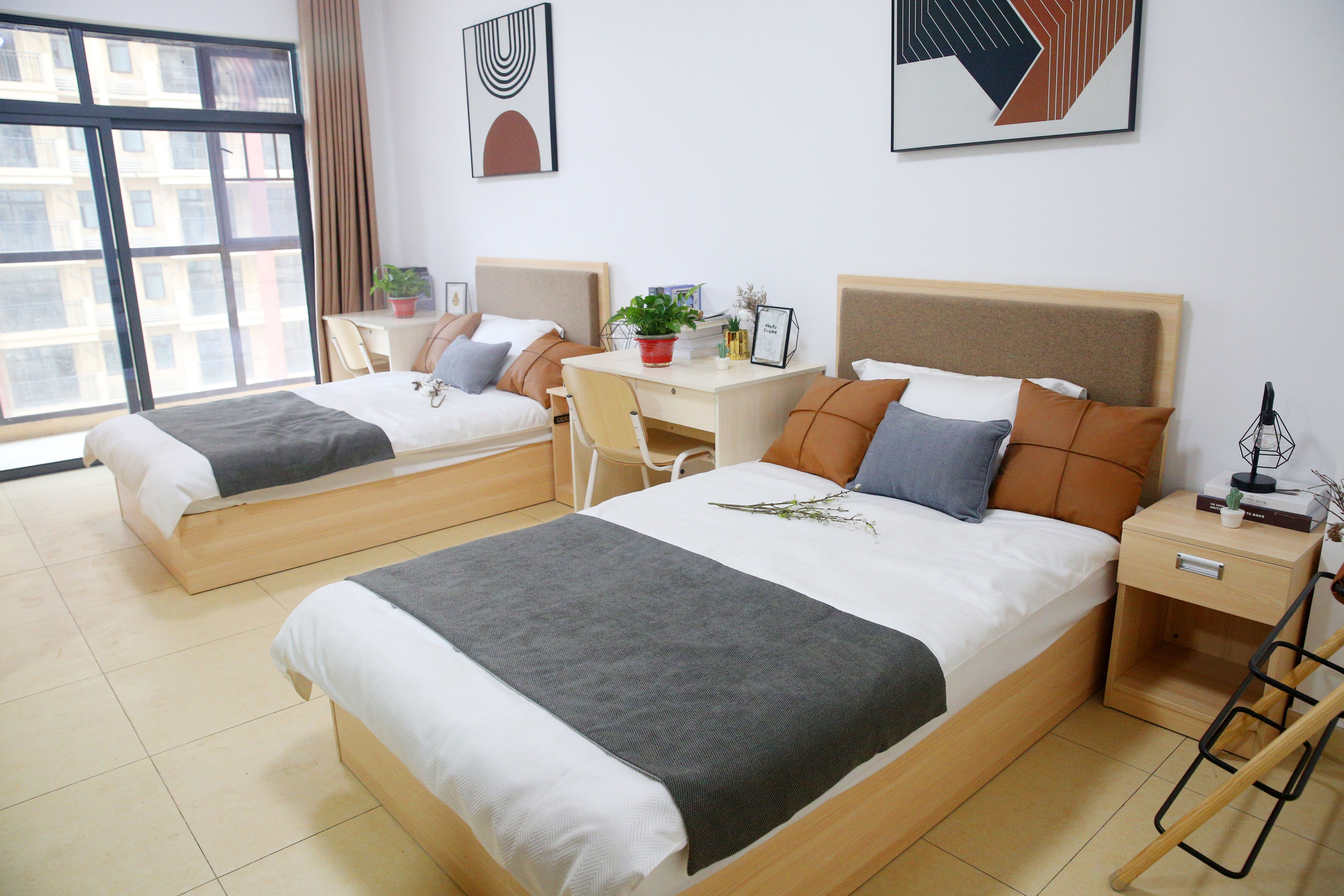 该公租房项目除了四人间，一期还有双人间、单间、一室一厅等多种户型，满足不同用房需求。均长沙晚报通讯员 蒋炼 摄