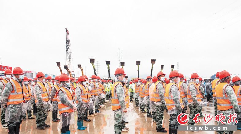 3月1日上午，湖南举行2021年第一次重大项目集中开工仪式，主会场设在长沙望城5G智能终端产业园。 长沙晚报全媒体记者 邹麟 摄