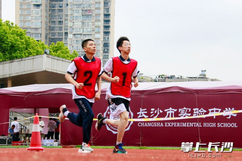 今日长沙市实验中学体育中考考点。长沙晚报通讯员 刘懿夫摄