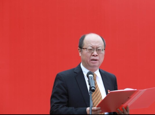 湖南信息职业技术学院院长陈剑旄致辞。