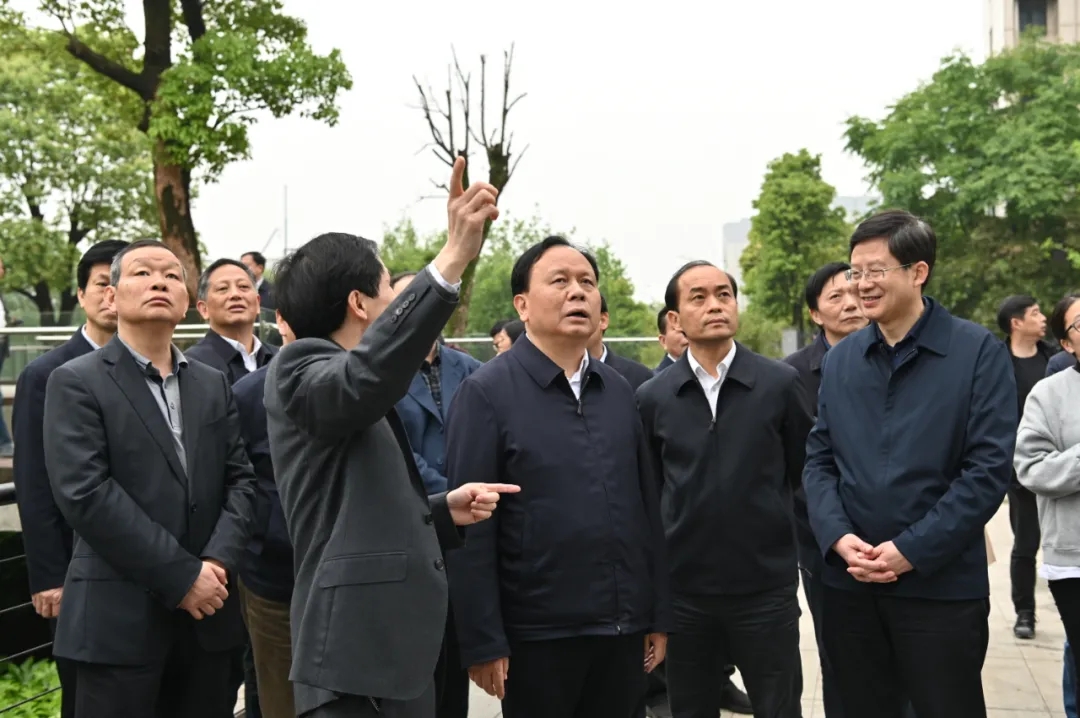 图为调研现场。