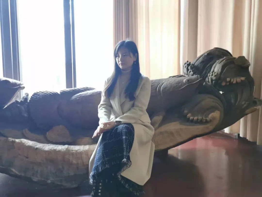 ▲刘娜雅，声音控，爱画画爱手工爱旅行爱阅读，只愿一生都奔走在热爱中的中年文艺女～曾是宁乡广播电台主播，现投身教育，为新征程培训投资人。