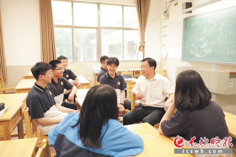 118年来，明德中学以湖湘文化为基础，形成了独具一格的办学文化。