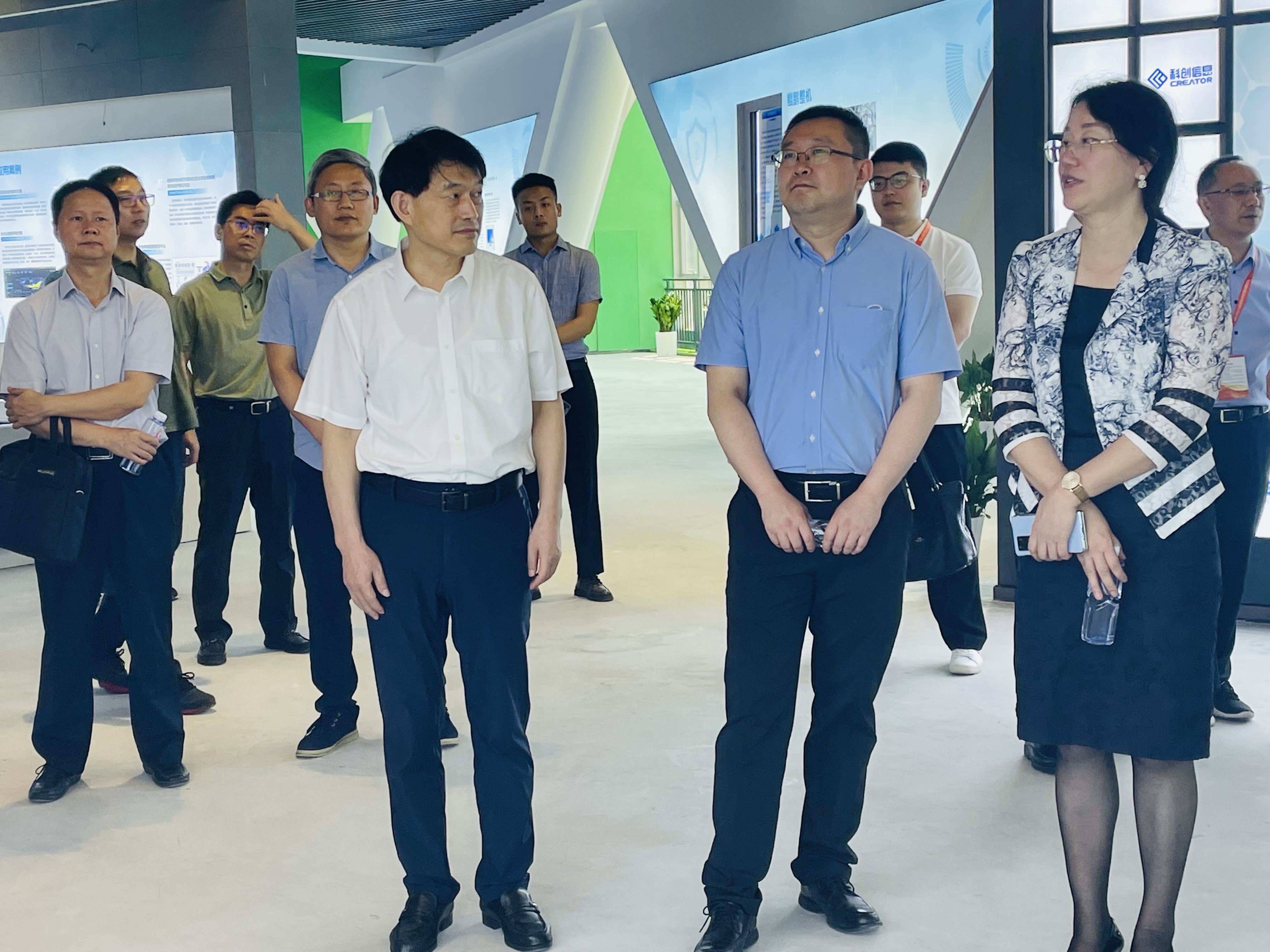 工信部信发司副司长江明涛一行来长调研国家网络安全产业园区（长沙）建设工作。