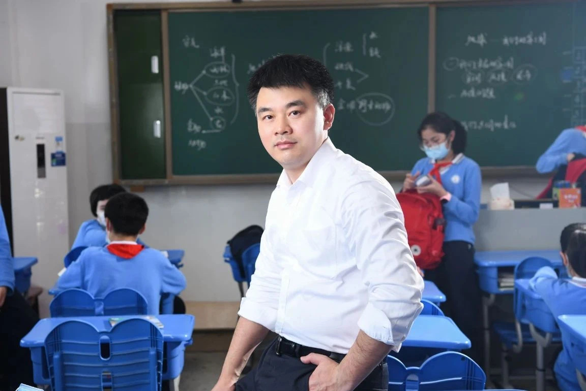 长沙市麓山国际实验小学校长黄斌。照片由本人提供