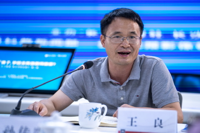 怡雅中学校长王良。长沙晚报全媒体记者 邓迪 摄