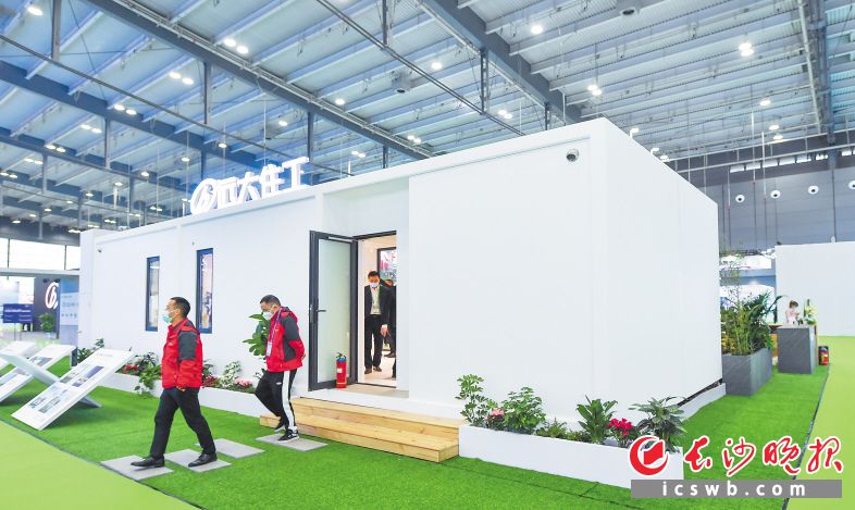 远大住工推出的“远大魔方”在长沙国际会展中心展出。长沙晚报全媒体记者 邹麟 摄
