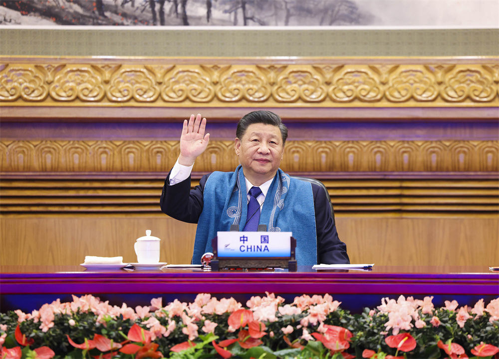 11月12日晚，国家主席习近平在北京以视频方式出席亚太经合组织第二十八次领导人非正式会议并发表重要讲话。新华社记者 黄敬文 摄