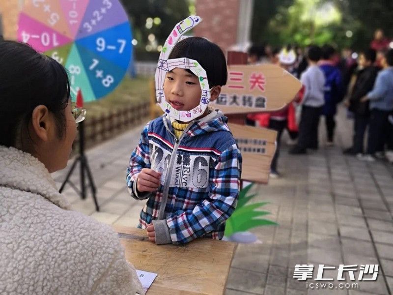 戴着自己精心设计的数字面具，让通关游戏变得更有仪式感。