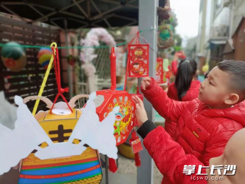 每一个自制的宫灯,都特别可爱。 每一个自制的宫灯,都特别可爱。