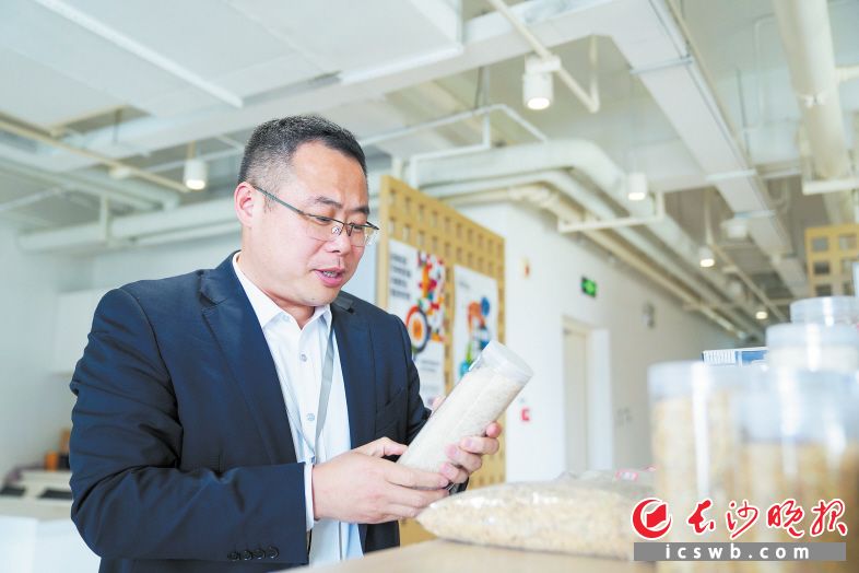 袁隆平农业高科技股份有限公司执行总裁宫俊涛。长沙晚报全媒体记者 邓迪 摄