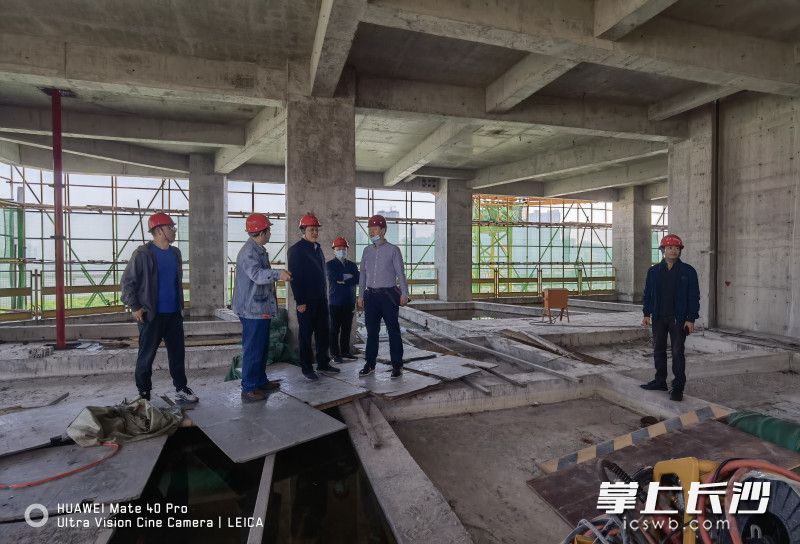 节假日期间,市供销社主要负责人带队检查天祥日杂滨江项目安全生产工作。 节假日期间,市供销社主要负责人带队检查天祥日杂滨江项目安全生产工作。