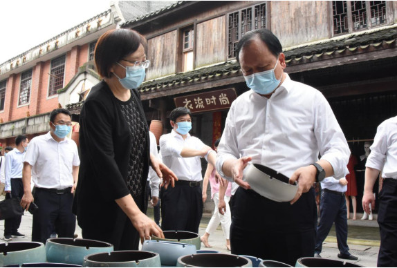 调研现场。