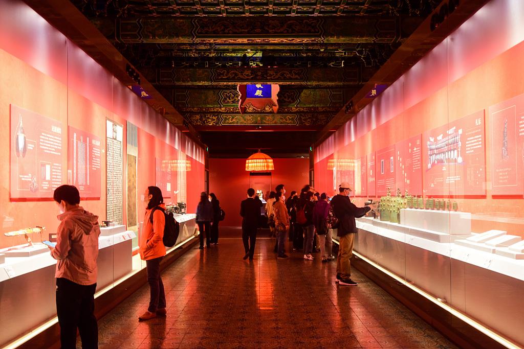 △2022年1月26日至2022年5月4日，“何以中国”展览在北京故宫博物院文华殿展出。