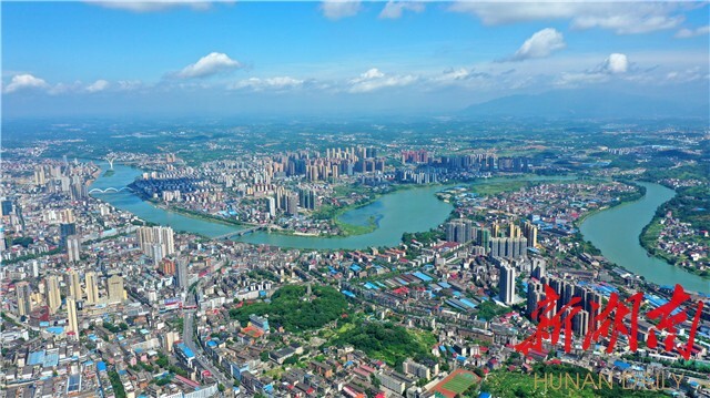 俯瞰邵阳市主城区。图片均为通讯员申兴刚摄